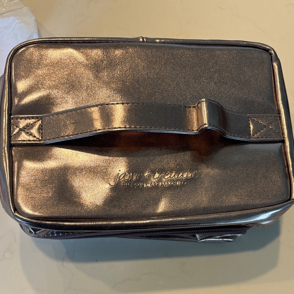 Jane Iredale makeup bag